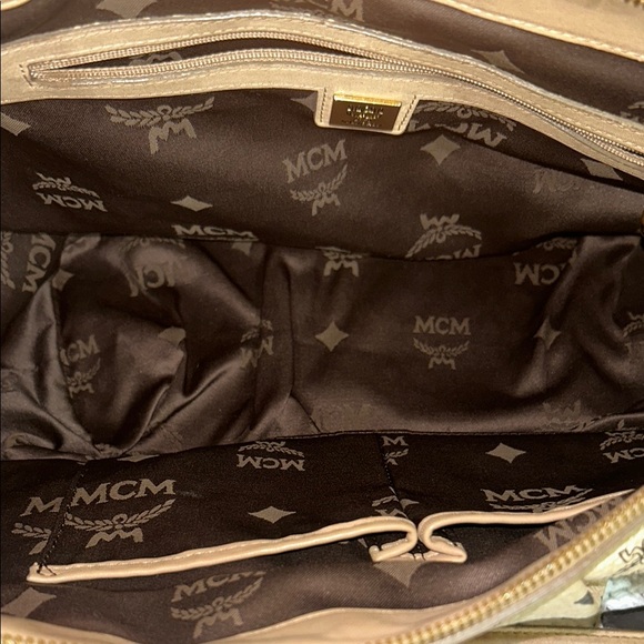 MCM Beige Visetos Coated Canvas Large Tote/Crossbody – Two-Way Bag - Picture 10 of 17